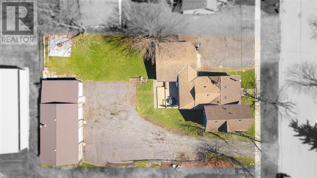 2406 JANE STREET Image 6