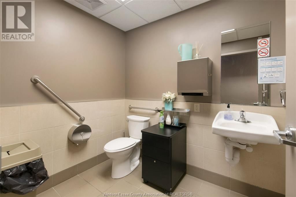 13039 TECUMSEH ROAD EAST Image 16