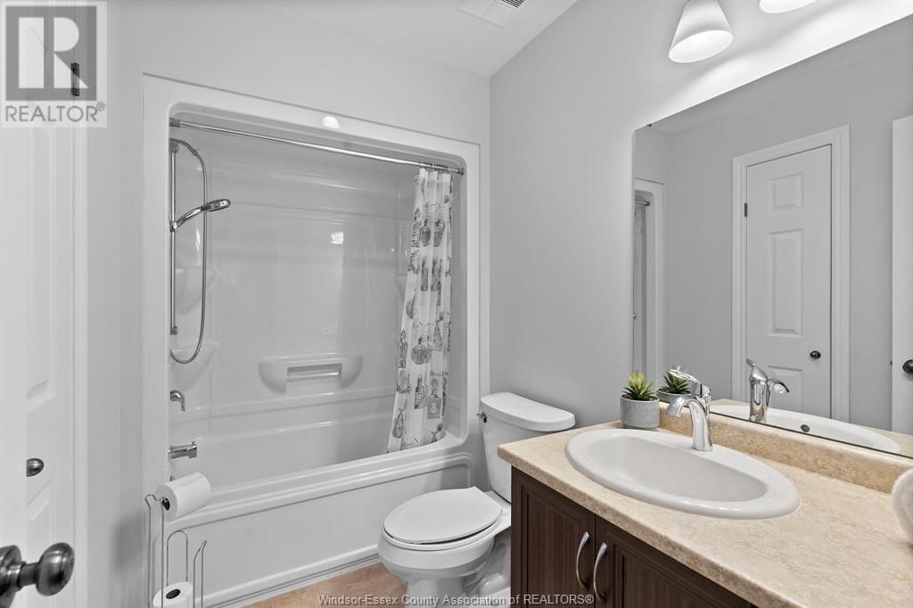 2553 TIVOLI AVENUE Image 19