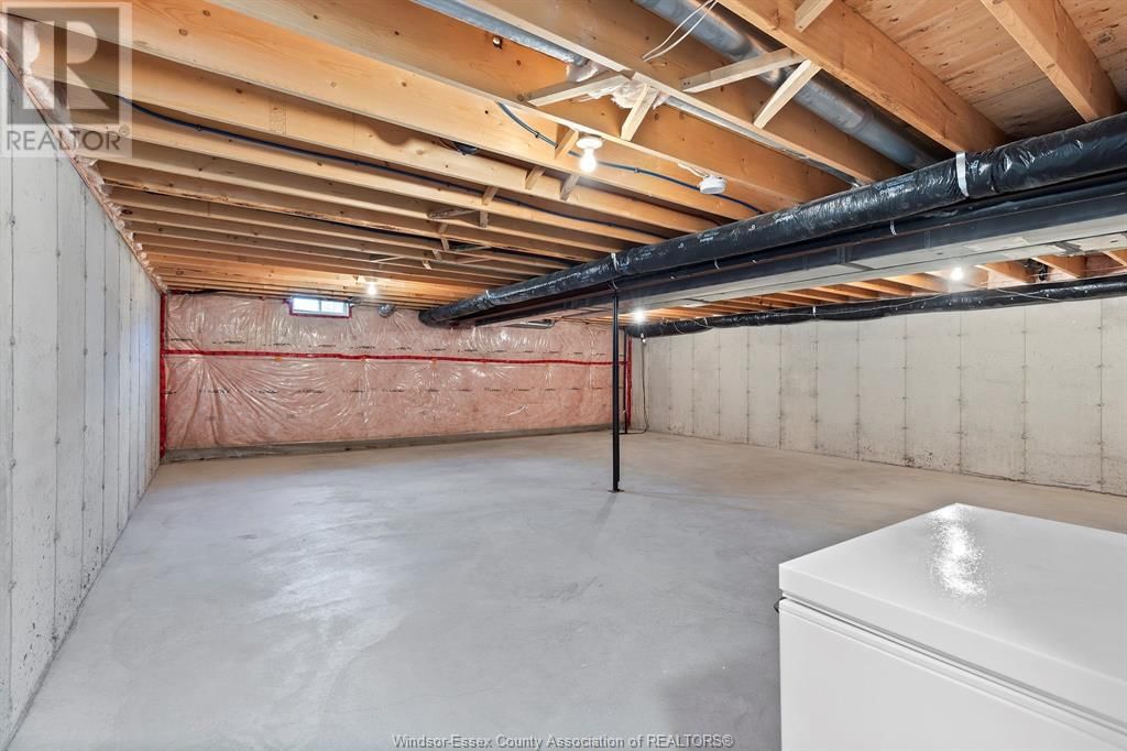 2553 TIVOLI AVENUE Image 23
