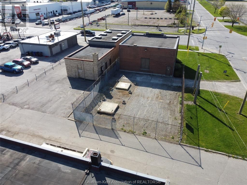 429 RICHMOND STREET Image 16