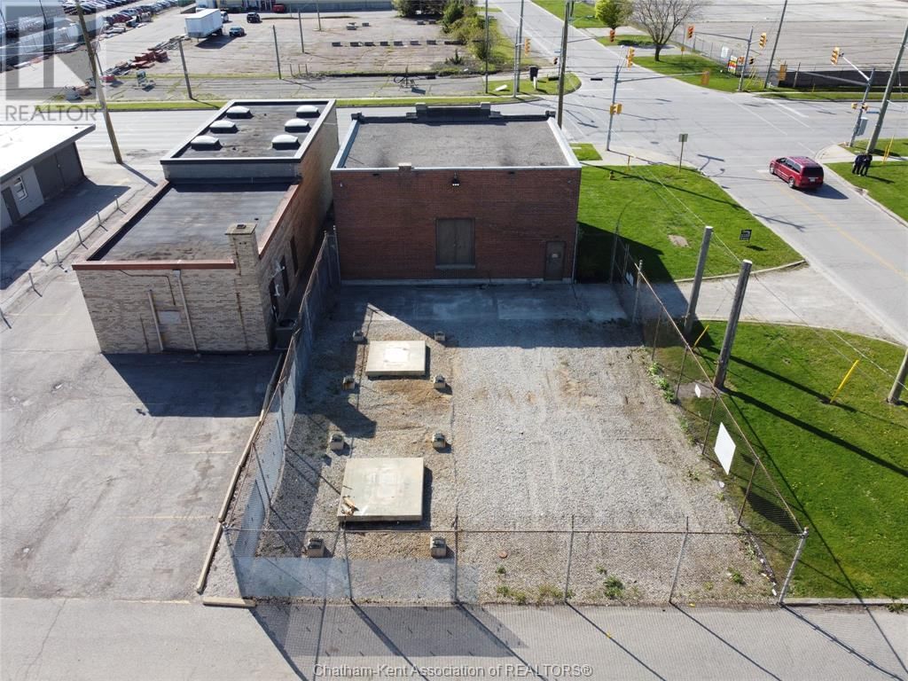 429 RICHMOND STREET Image 17