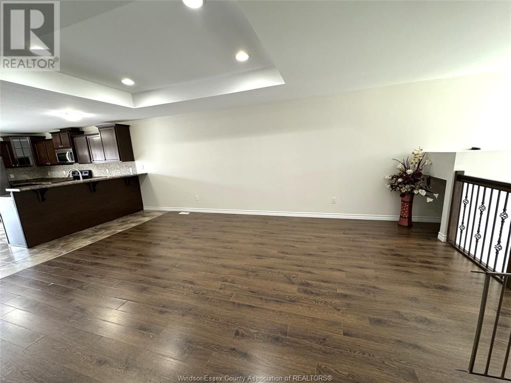 11918 BOULDER CRESCENT Image 12