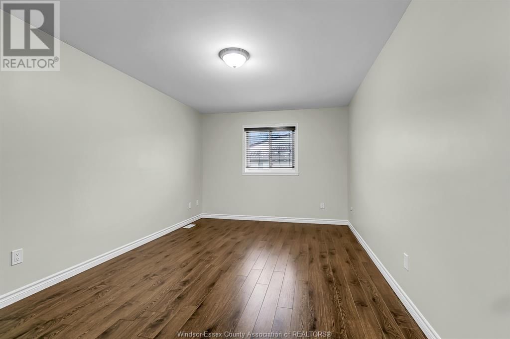 11918 BOULDER CRESCENT Image 15
