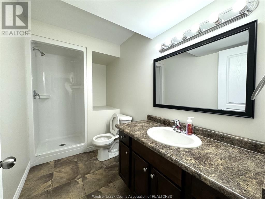 11918 BOULDER CRESCENT Image 27