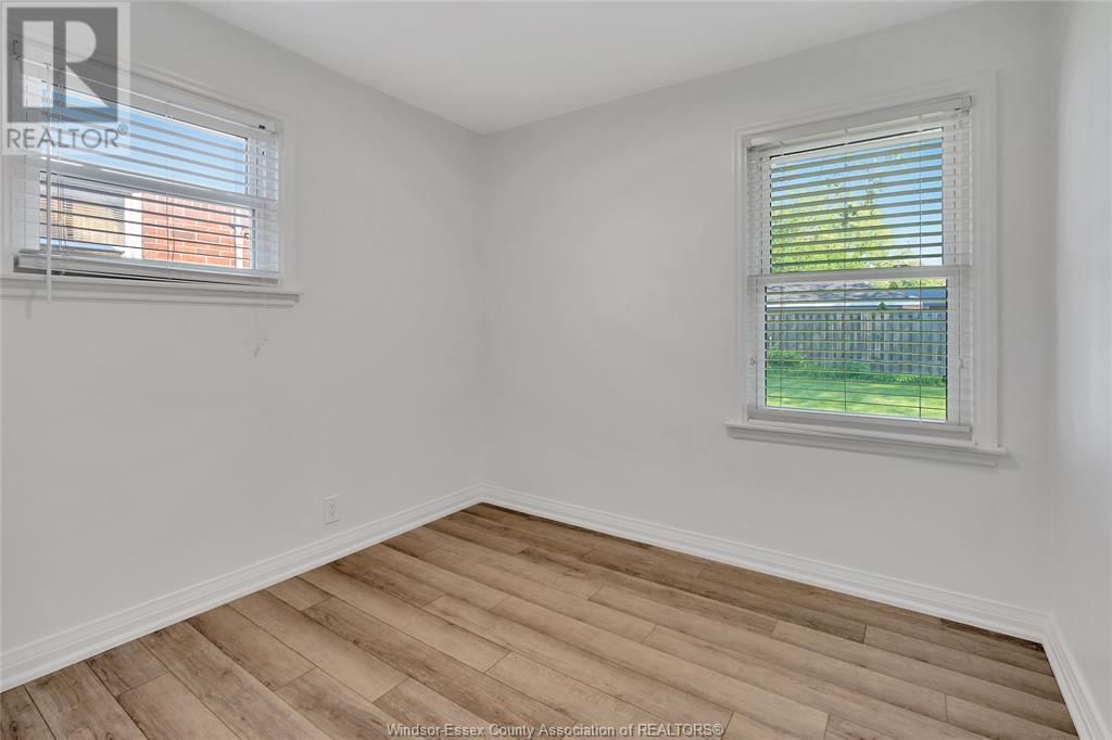 6633 WYANDOTTE STREET Image 6