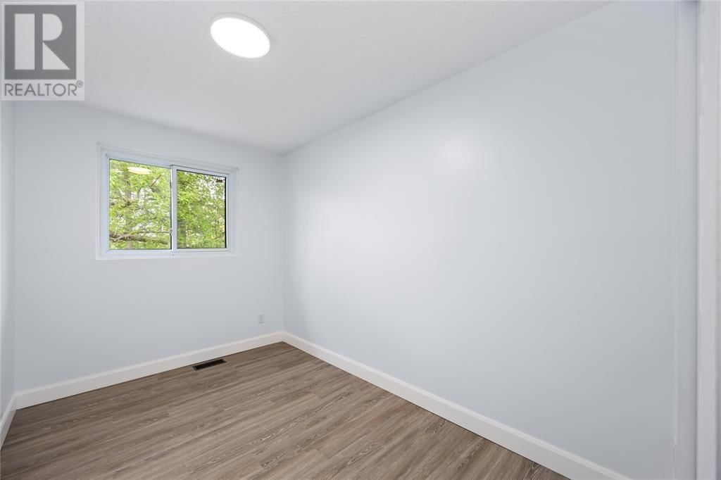 110 FAIRVIEW PLACE Image 13