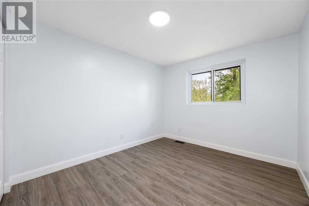 110 FAIRVIEW PLACE Image 15