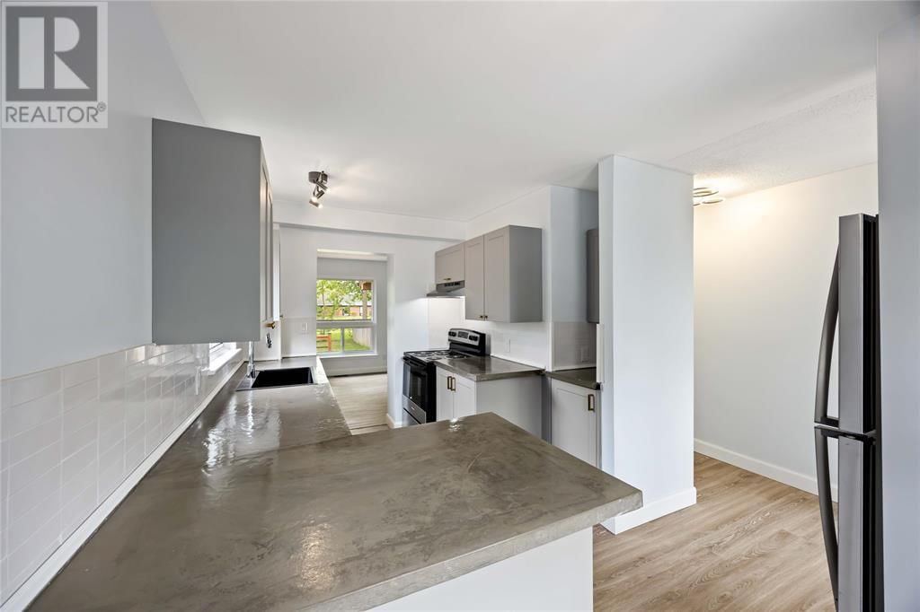 110 FAIRVIEW PLACE Image 4