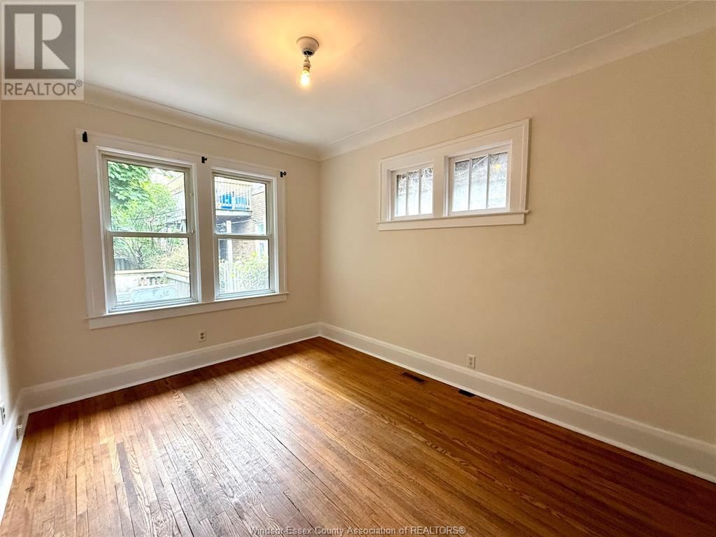 1172 GLADSTONE Image 12