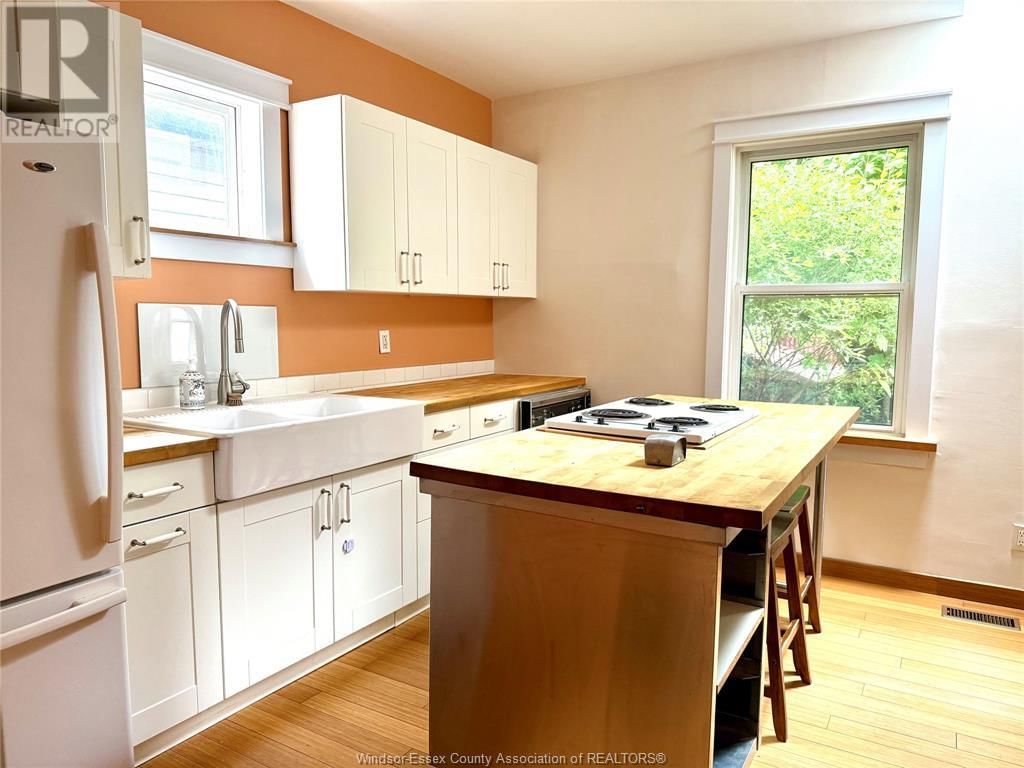 1172 GLADSTONE Image 16