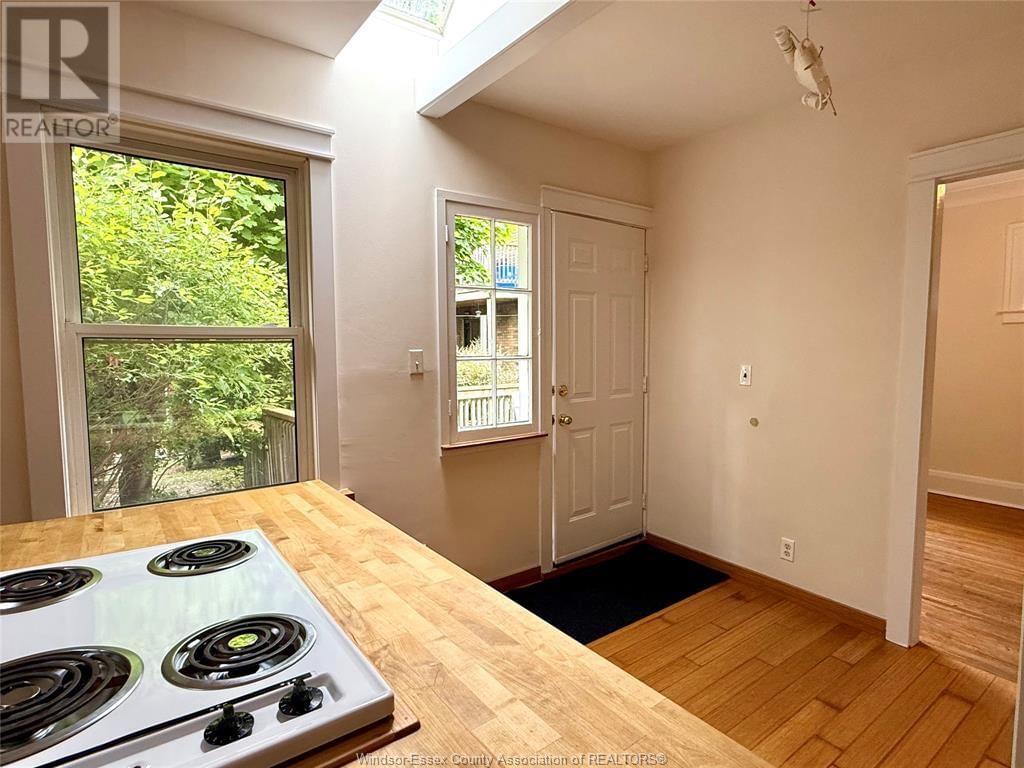 1172 GLADSTONE Image 18