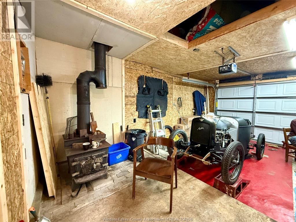 1172 GLADSTONE Image 35