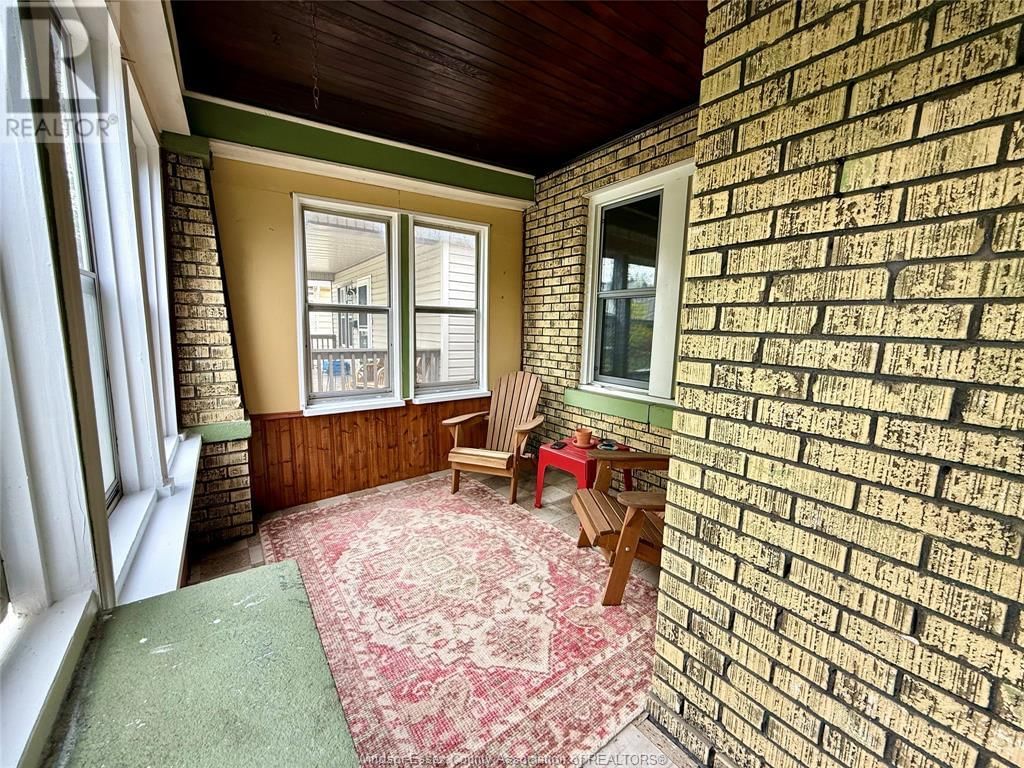 1172 GLADSTONE Image 4