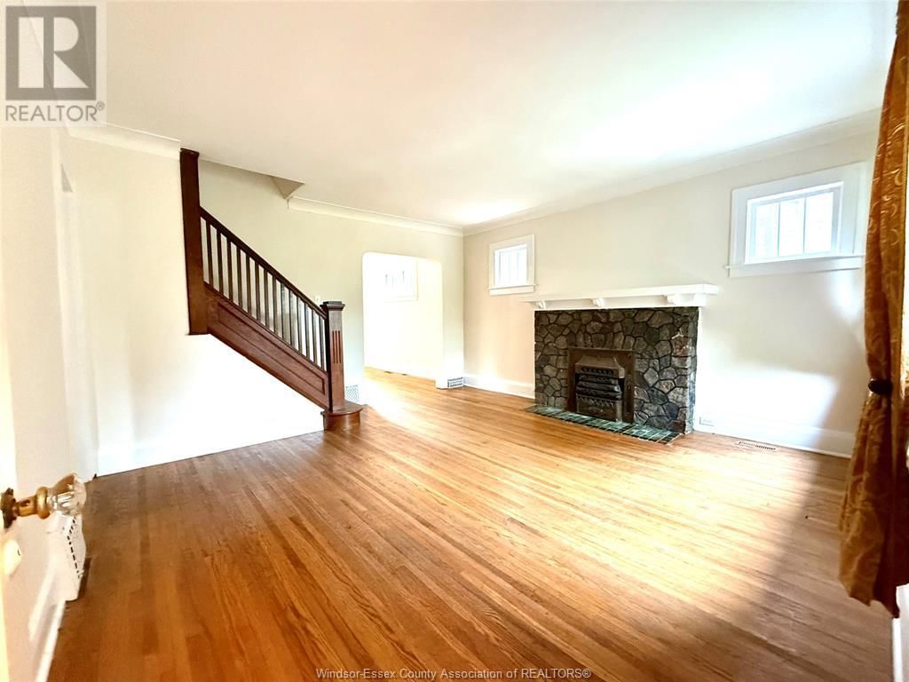 1172 GLADSTONE Image 6