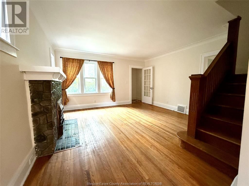 1172 GLADSTONE Image 7