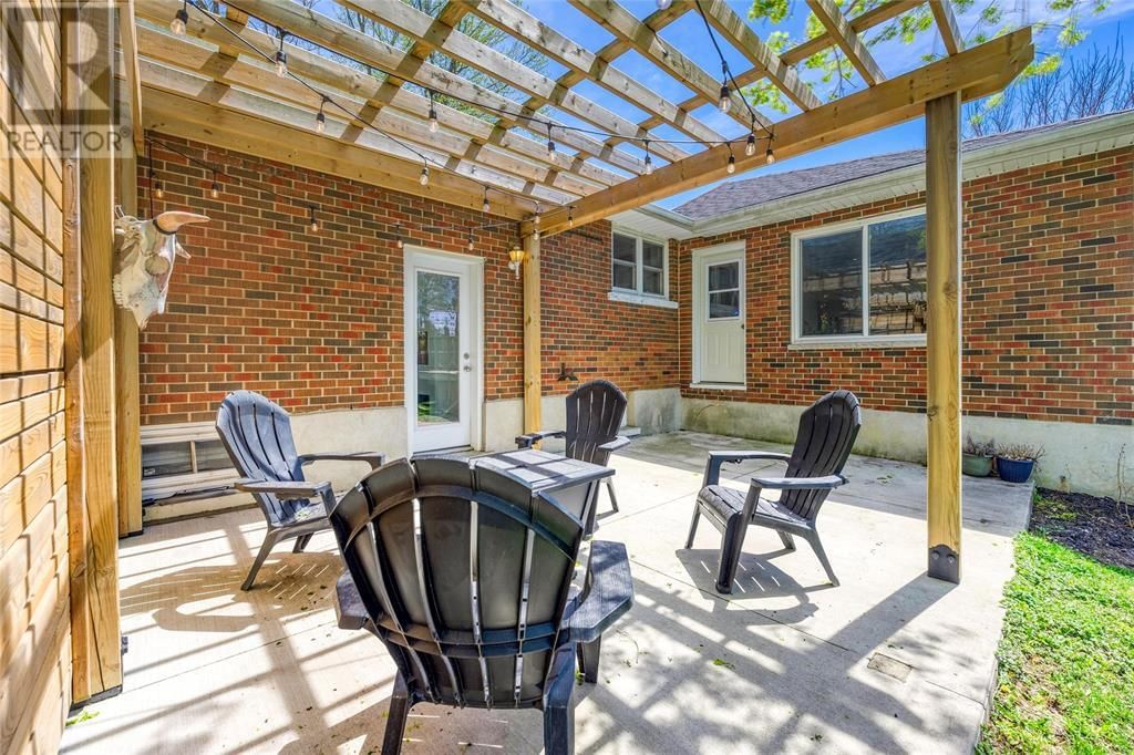 282 JOHN STREET Image 12