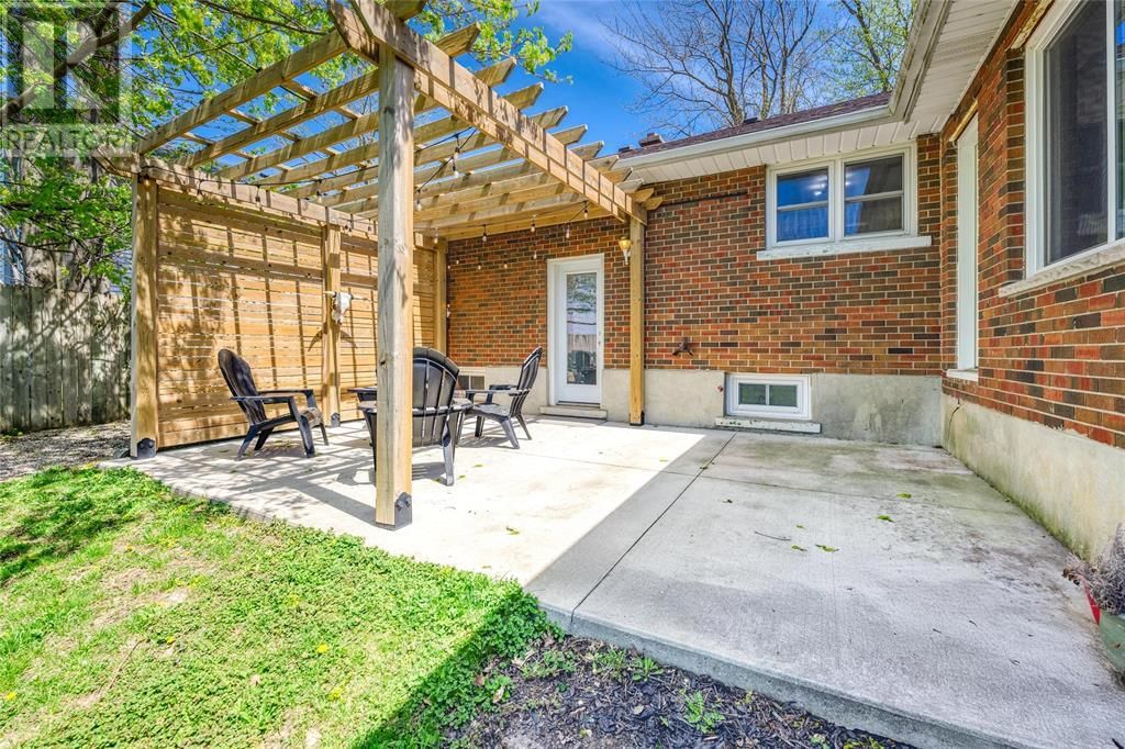 282 JOHN STREET Image 13