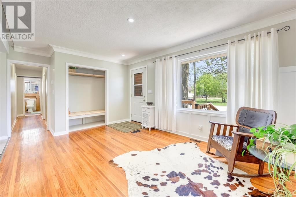 282 JOHN STREET Image 17
