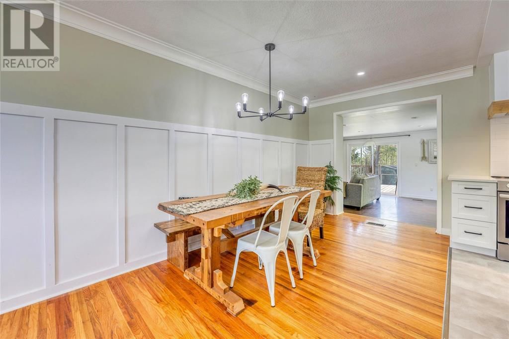282 JOHN STREET Image 20