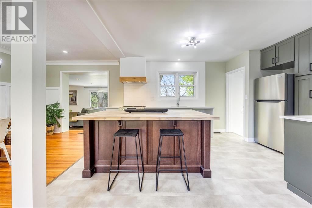 282 JOHN STREET Image 24
