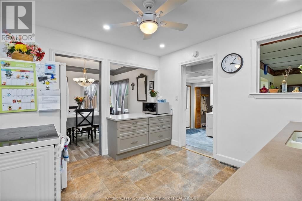 859 ISABELLE PLACE Image 10