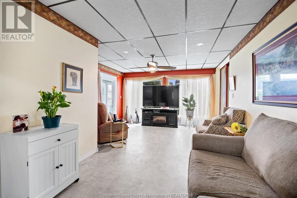 859 ISABELLE PLACE Image 13