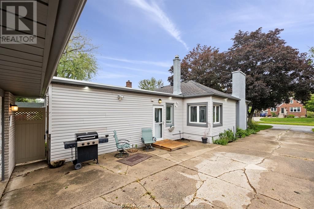 859 ISABELLE PLACE Image 23