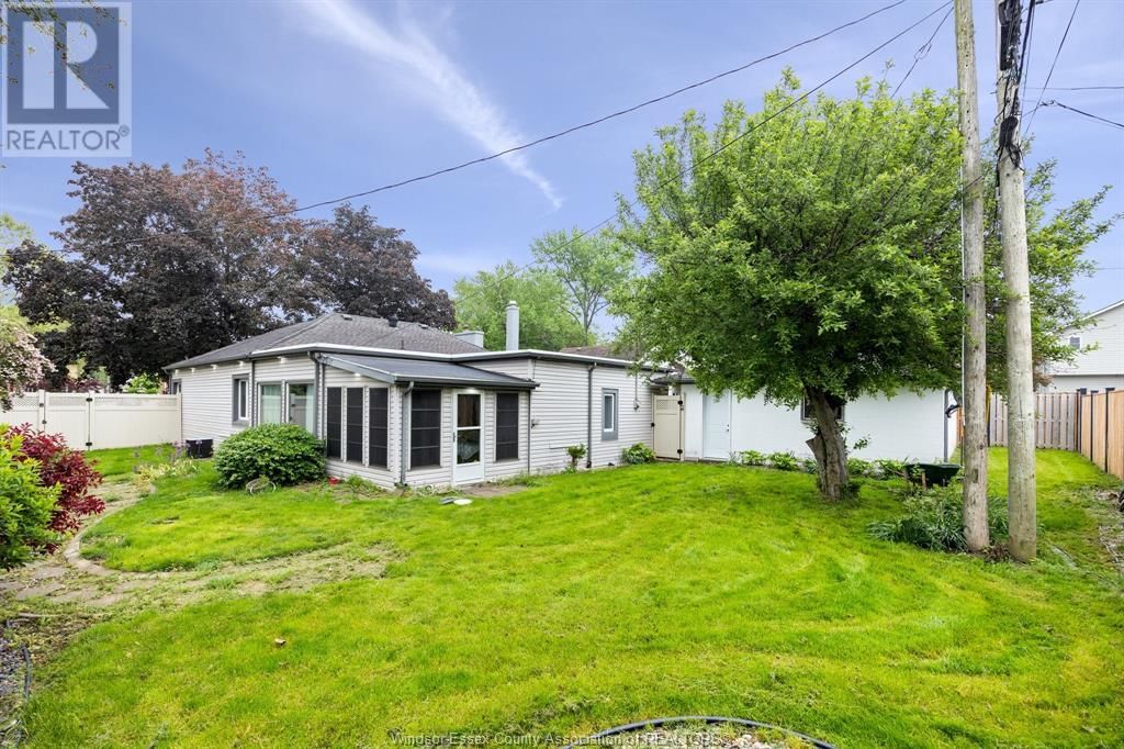 859 ISABELLE PLACE Image 25