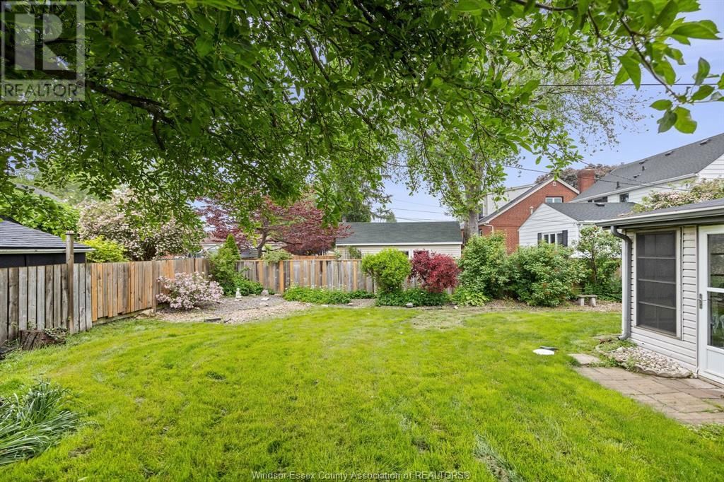 859 ISABELLE PLACE Image 27