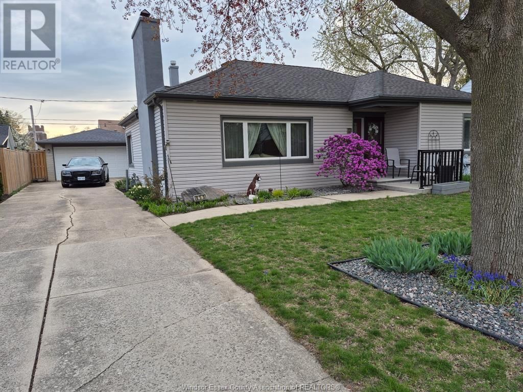 859 ISABELLE PLACE Image 31
