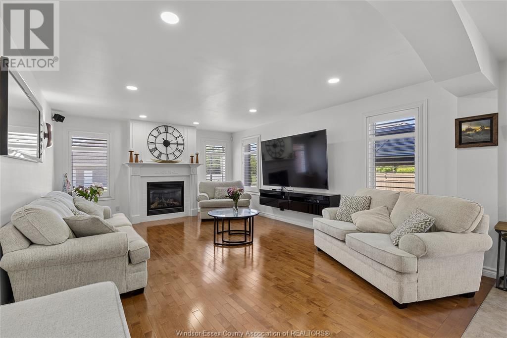 1016 CHELSEA PARK WAY Image 12