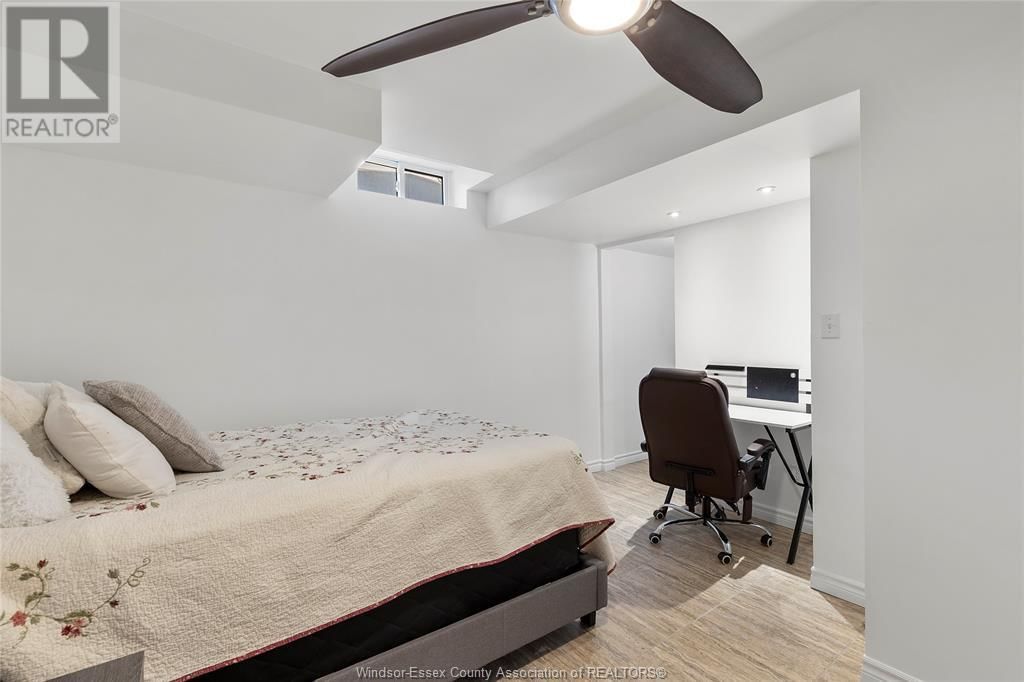 1016 CHELSEA PARK WAY Image 35