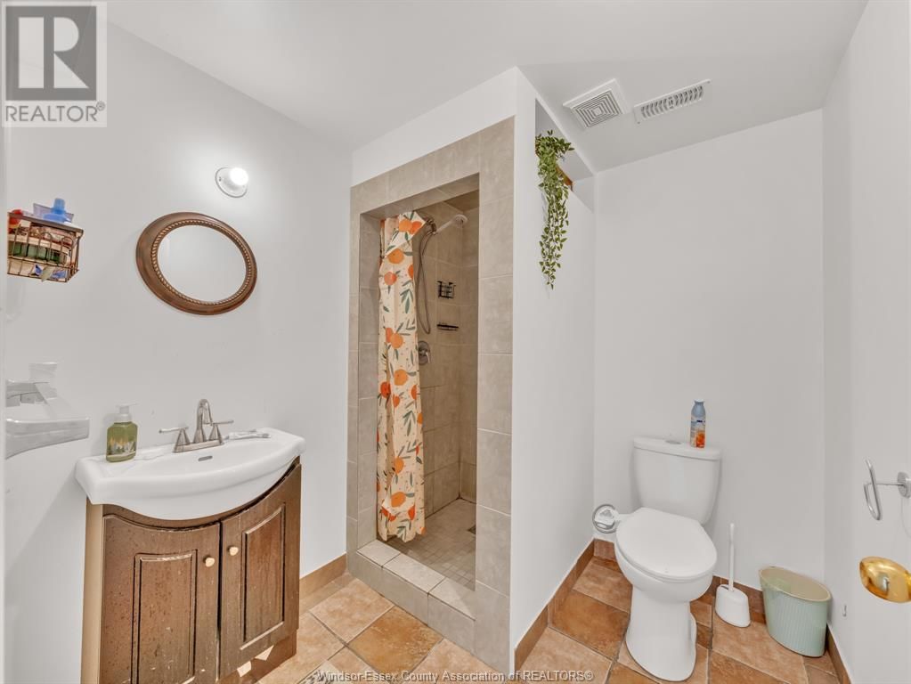 3186 SEVILLE Image 19