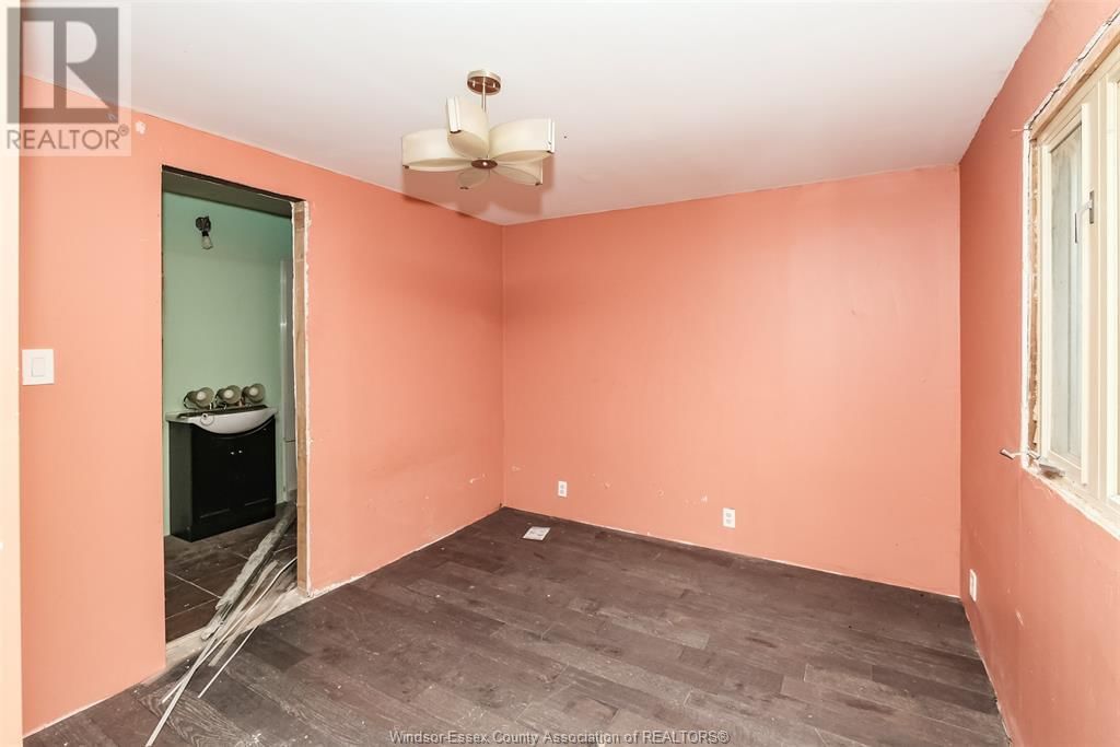 1018 DROUILLARD ROAD Image 14