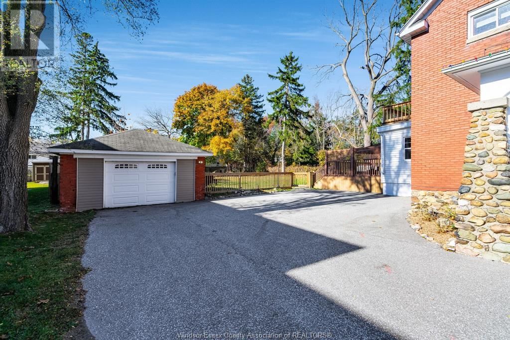 126 DIVISION STREET NORTH Image 41