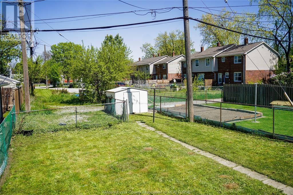 1070 CAMPBELL Image 38