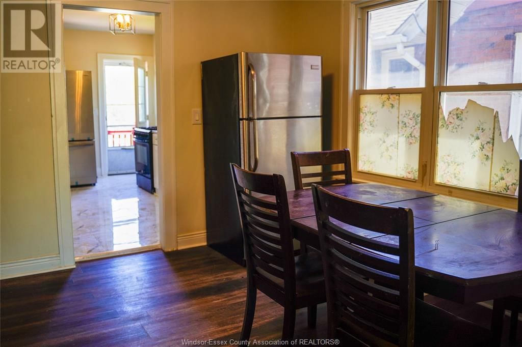 1070 CAMPBELL Image 5