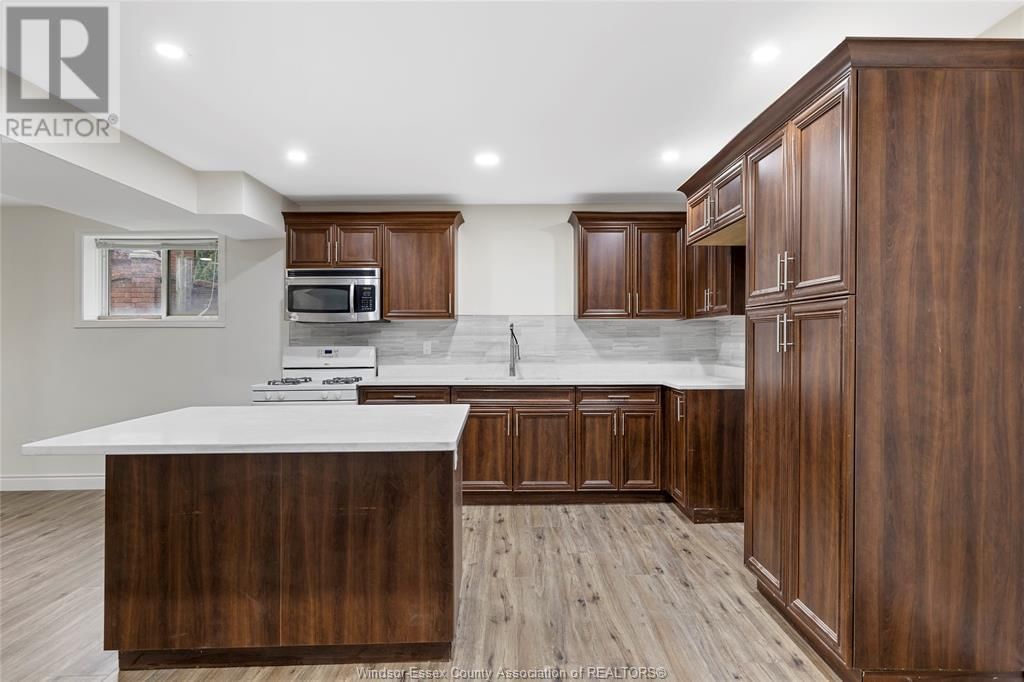 2653 PRESTON Image 30