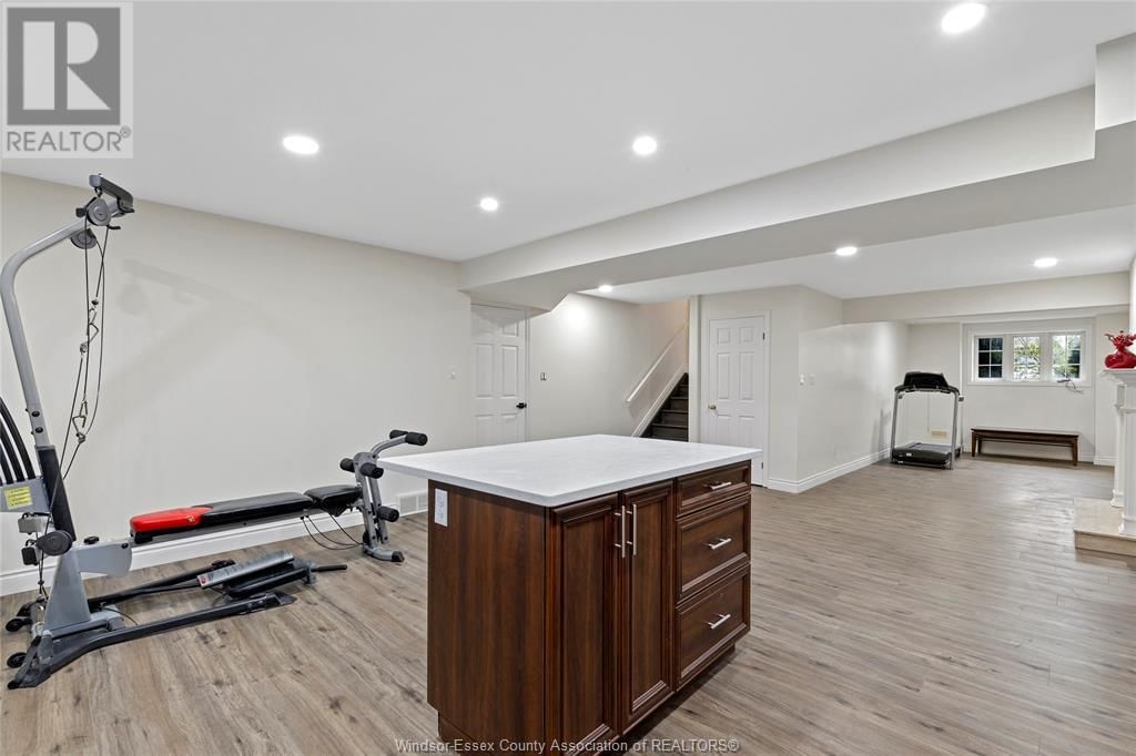 2653 PRESTON Image 34