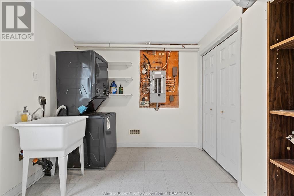2653 PRESTON Image 38