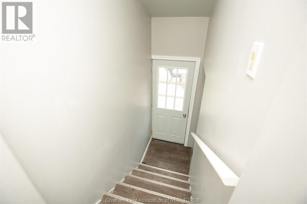 94 LAMILA STREET Image 24