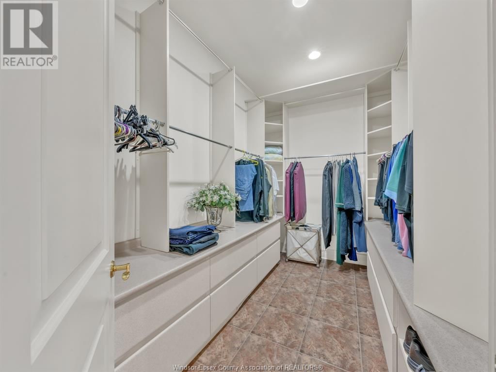 1702 CAILLE AVENUE Image 30