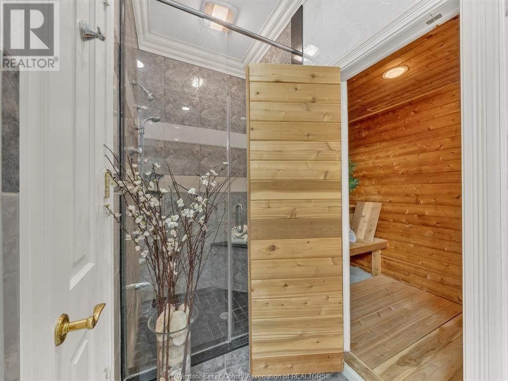 1702 CAILLE AVENUE Image 34
