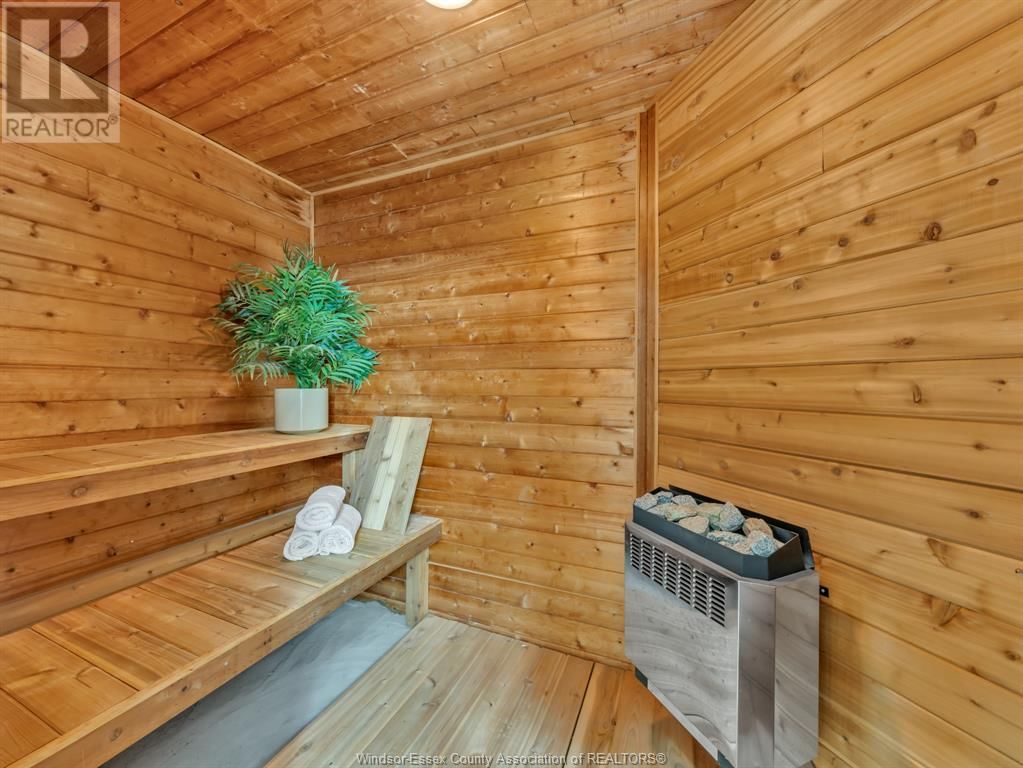 1702 CAILLE AVENUE Image 35