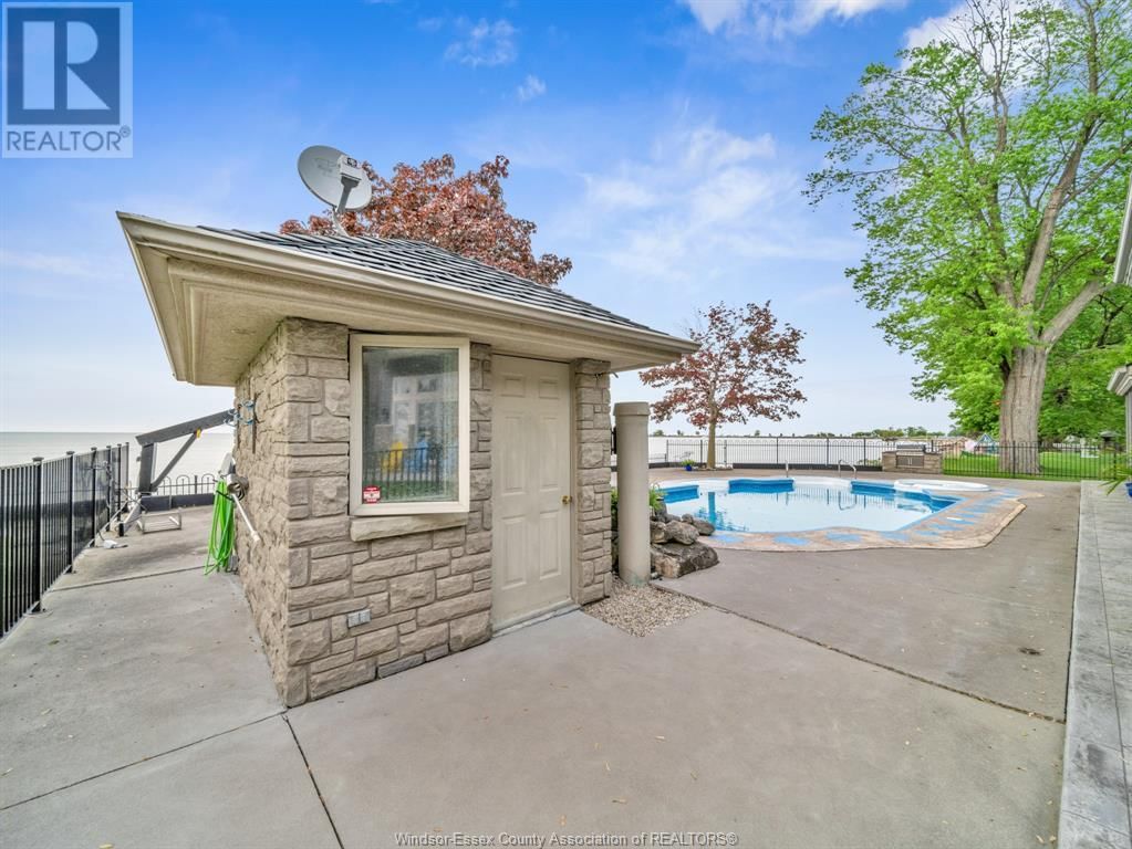 1702 CAILLE AVENUE Image 41