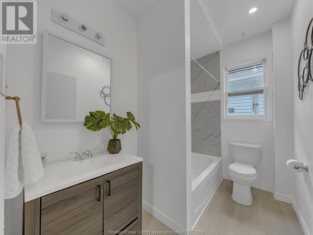 430 MCEWAN Image 13