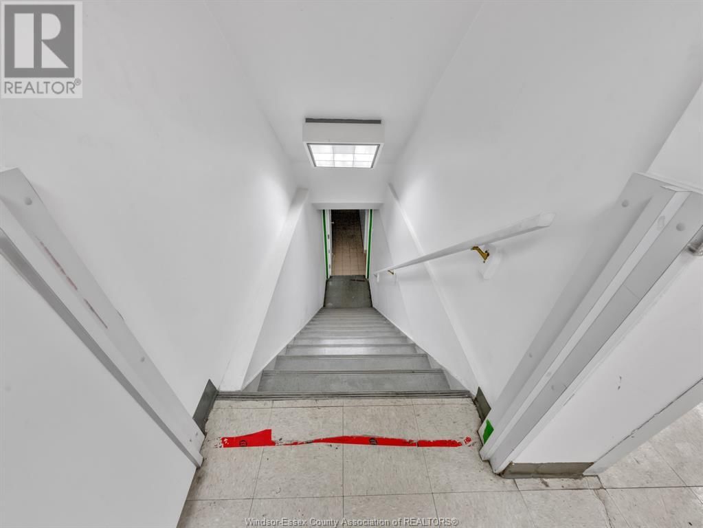 401 OUELLETTE AVENUE Image 22