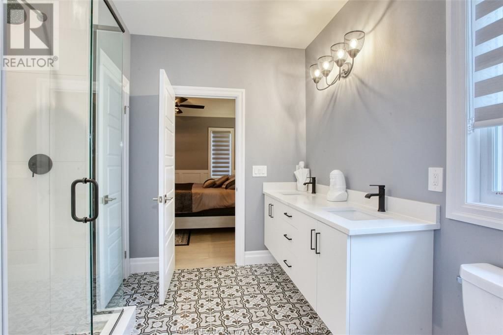 130 WHELAN Image 21