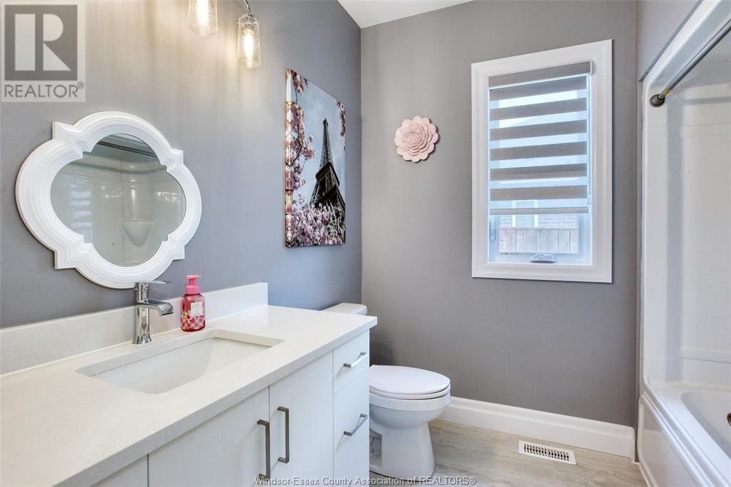 130 WHELAN Image 29